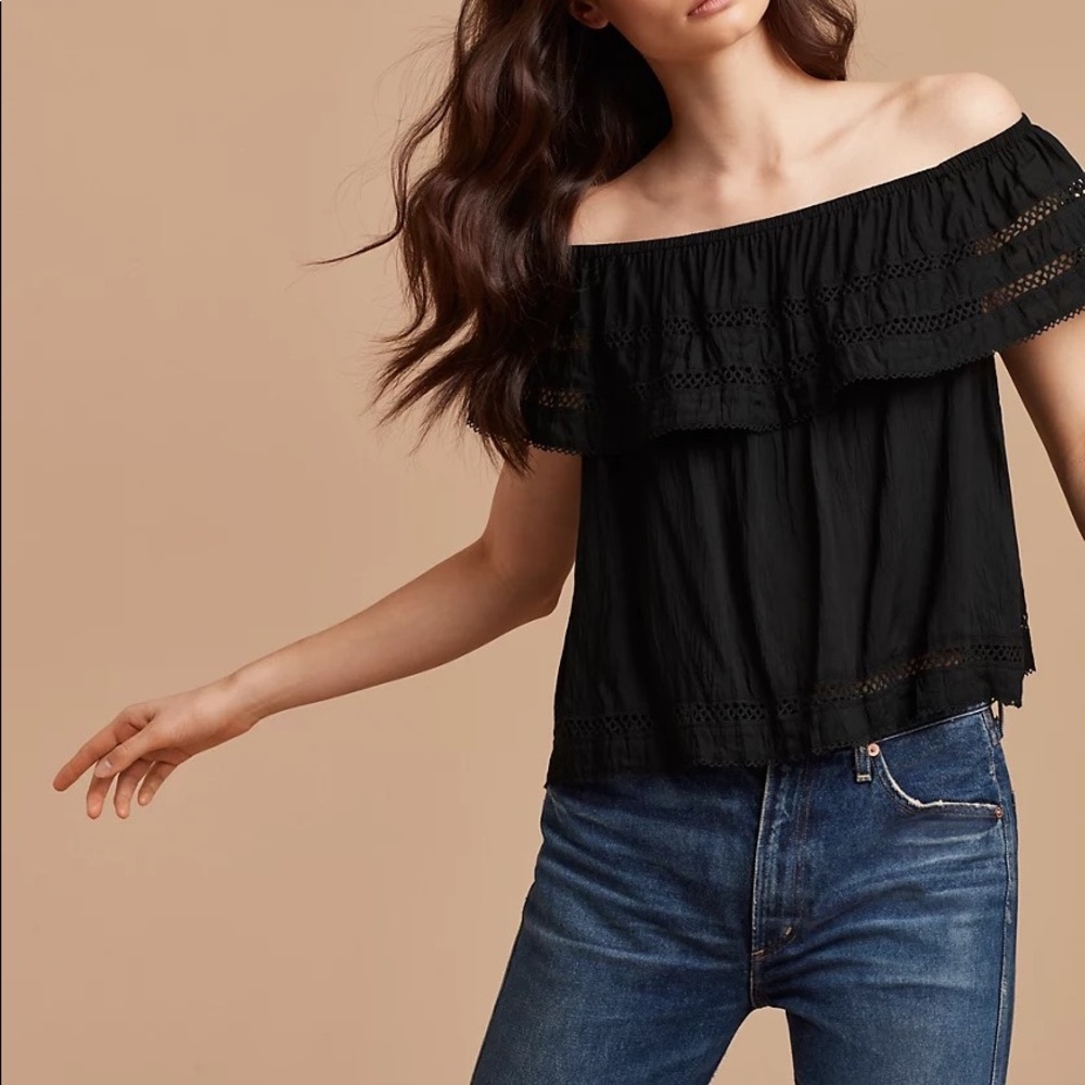 Aritzia Wilfred hollande off the shoulder blouse in black, size L